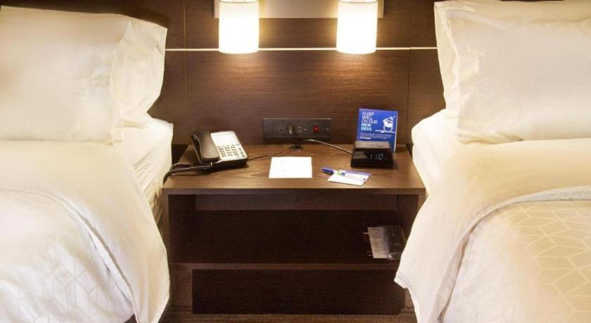 Holiday Inn Express Hotel & Suites Port Charlotte Extérieur photo
