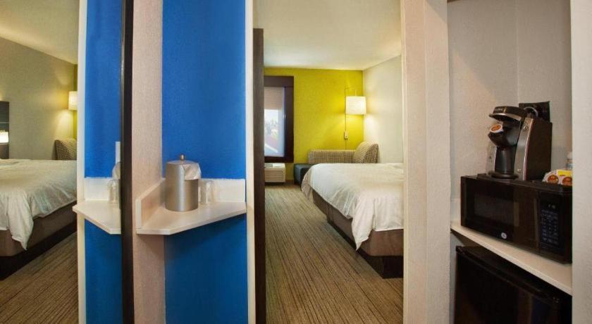 Holiday Inn Express Hotel & Suites Port Charlotte Extérieur photo