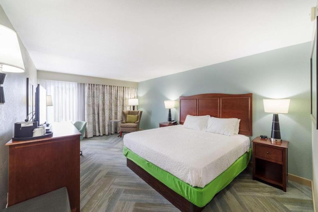Holiday Inn Express Hotel & Suites Port Charlotte Extérieur photo