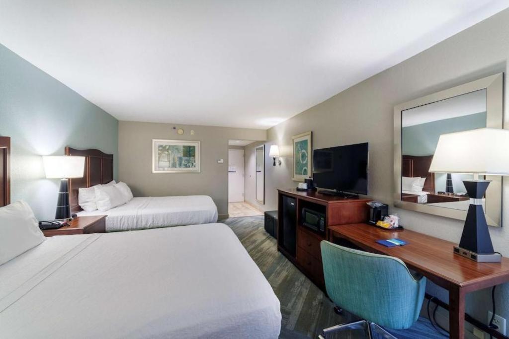 Holiday Inn Express Hotel & Suites Port Charlotte Extérieur photo